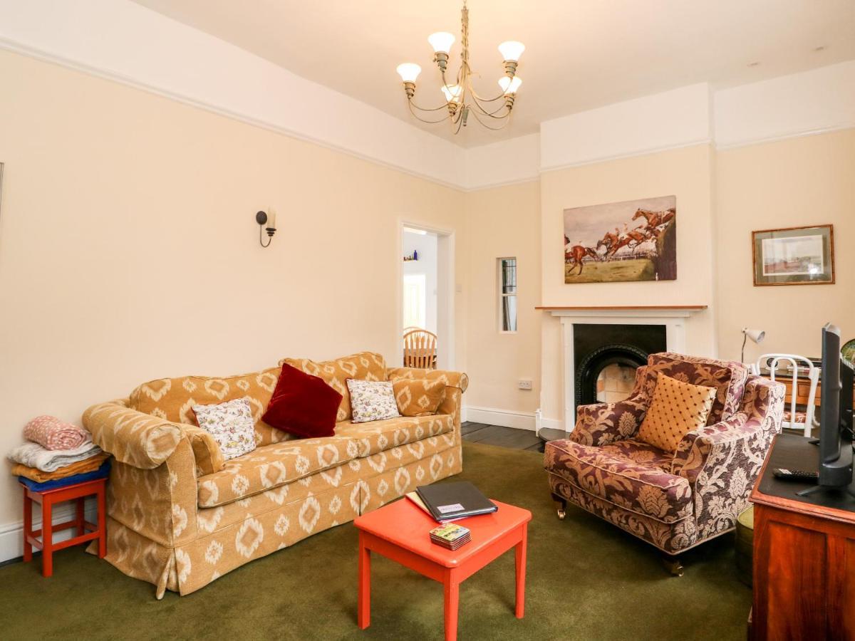 Magdalene House Villa Louth  Luaran gambar